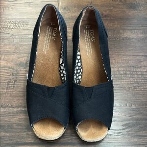 Tom’s Black Wedges 8W